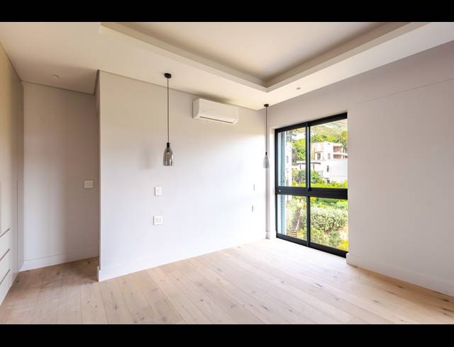 3 BEDROOM APARTMENT SOLD IN ORANJEZICHT